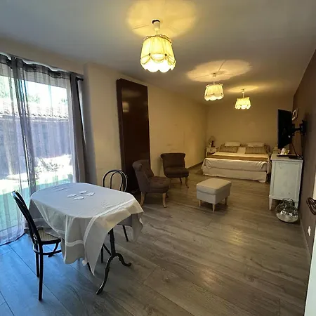 Bed & Breakfast D'hotes De La Mure